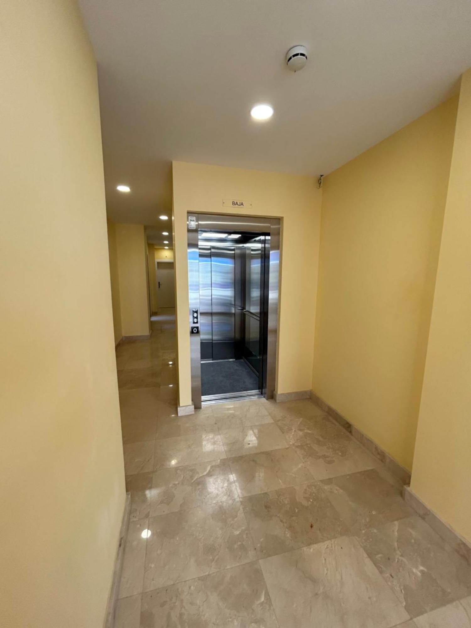 Turisticos Aeropuerto Barajas Appartement Madrid